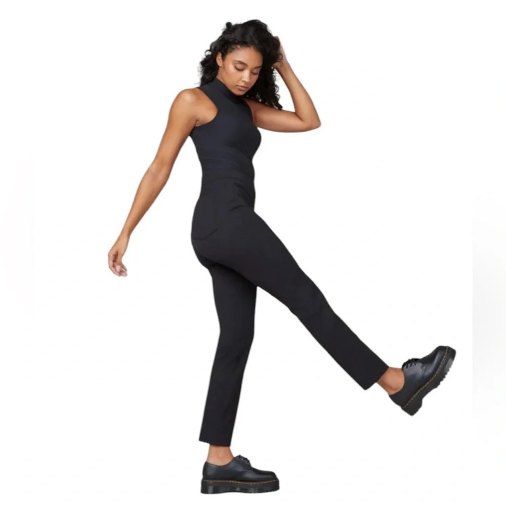 Spanx Women's Polished Ankle Slim Fit Black Classic Stretch Pants Size Small